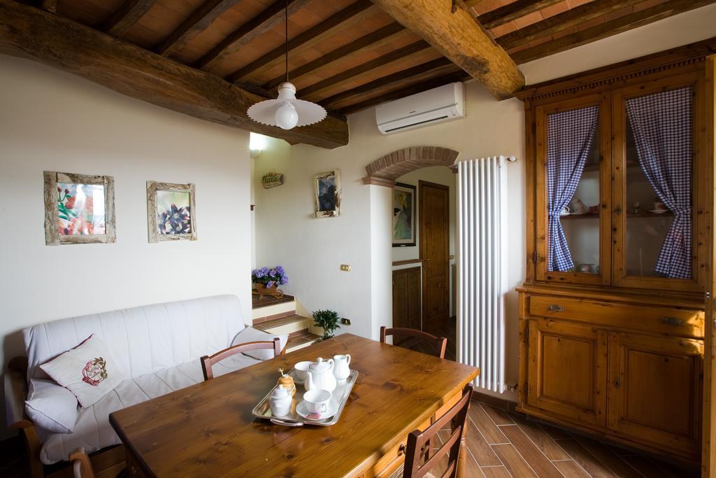 Agriturismo Il Calesse Quarrata Δωμάτιο φωτογραφία