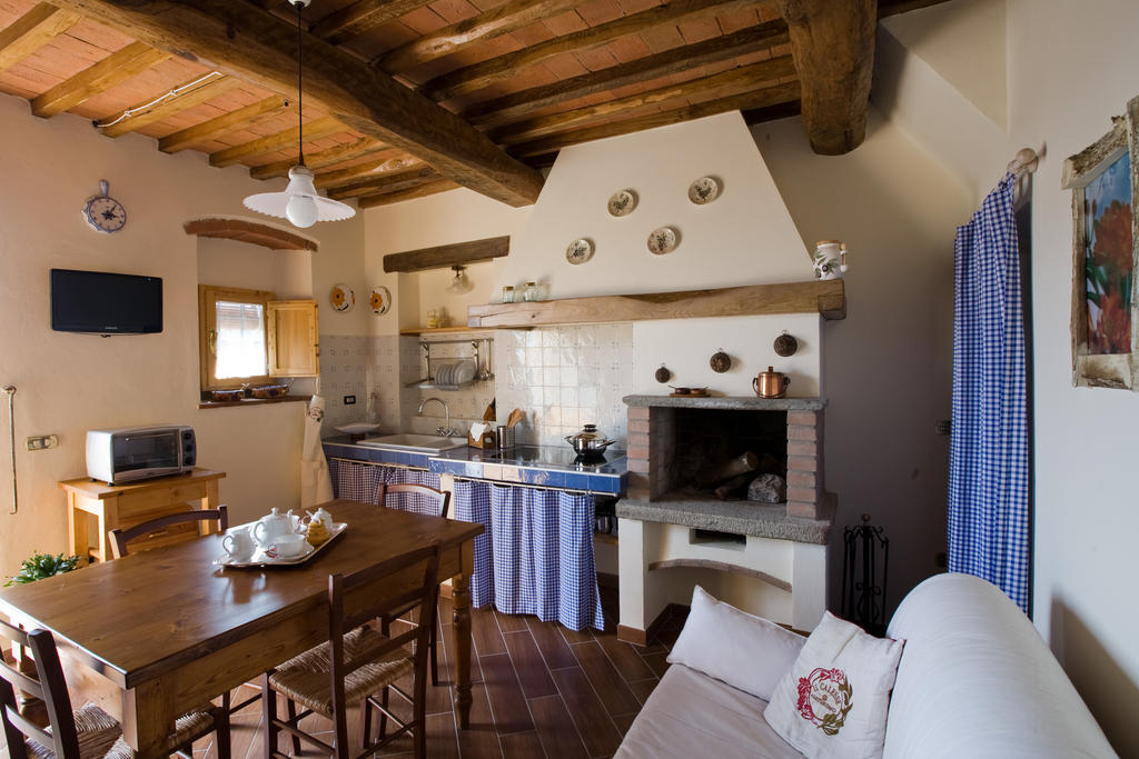 Agriturismo Il Calesse Quarrata Δωμάτιο φωτογραφία